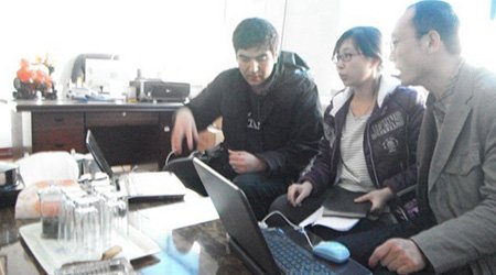 伊朗客戶成功訂購拋丸機(jī)